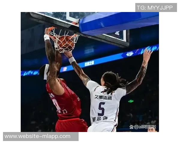 周琦22分钟内高效表现9中7砍下15分9板正负值惊人达到35