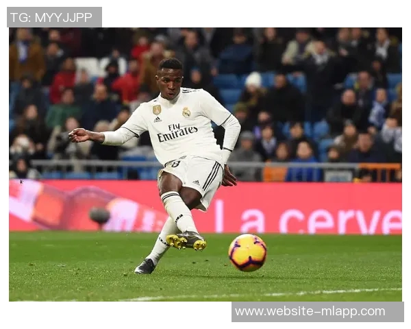 阿隆索谈维尼修斯替换问题坚持认为换人决策应果断明确