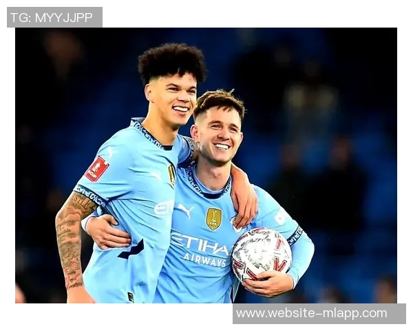 曼城官方祝贺19岁小将查理格雷成功完成一线队首秀