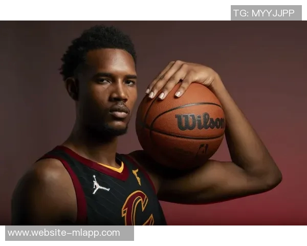 乔治表现平平三分命中率不佳却贡献15分4篮板6助攻球队仍需提升整体状态