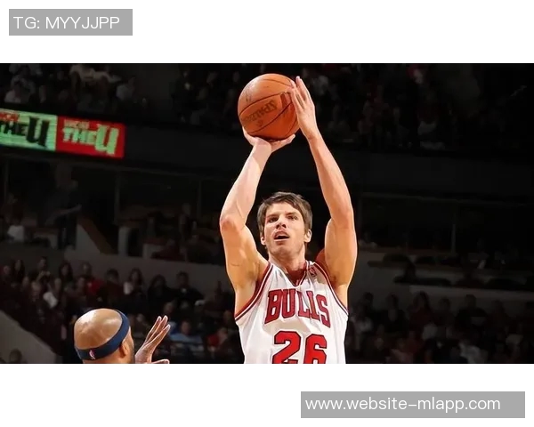 文班达成生涯300记三分球创NBA历史纪录成为2米13以上球员最快者