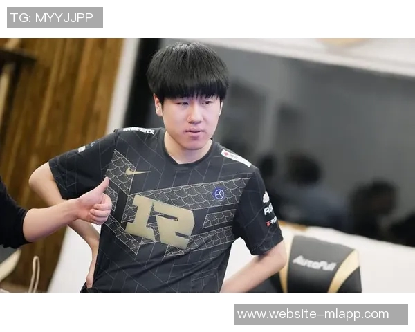 韦尔全能表现攻防兼备9投7中轻松斩获16分11板5断7帽零失误